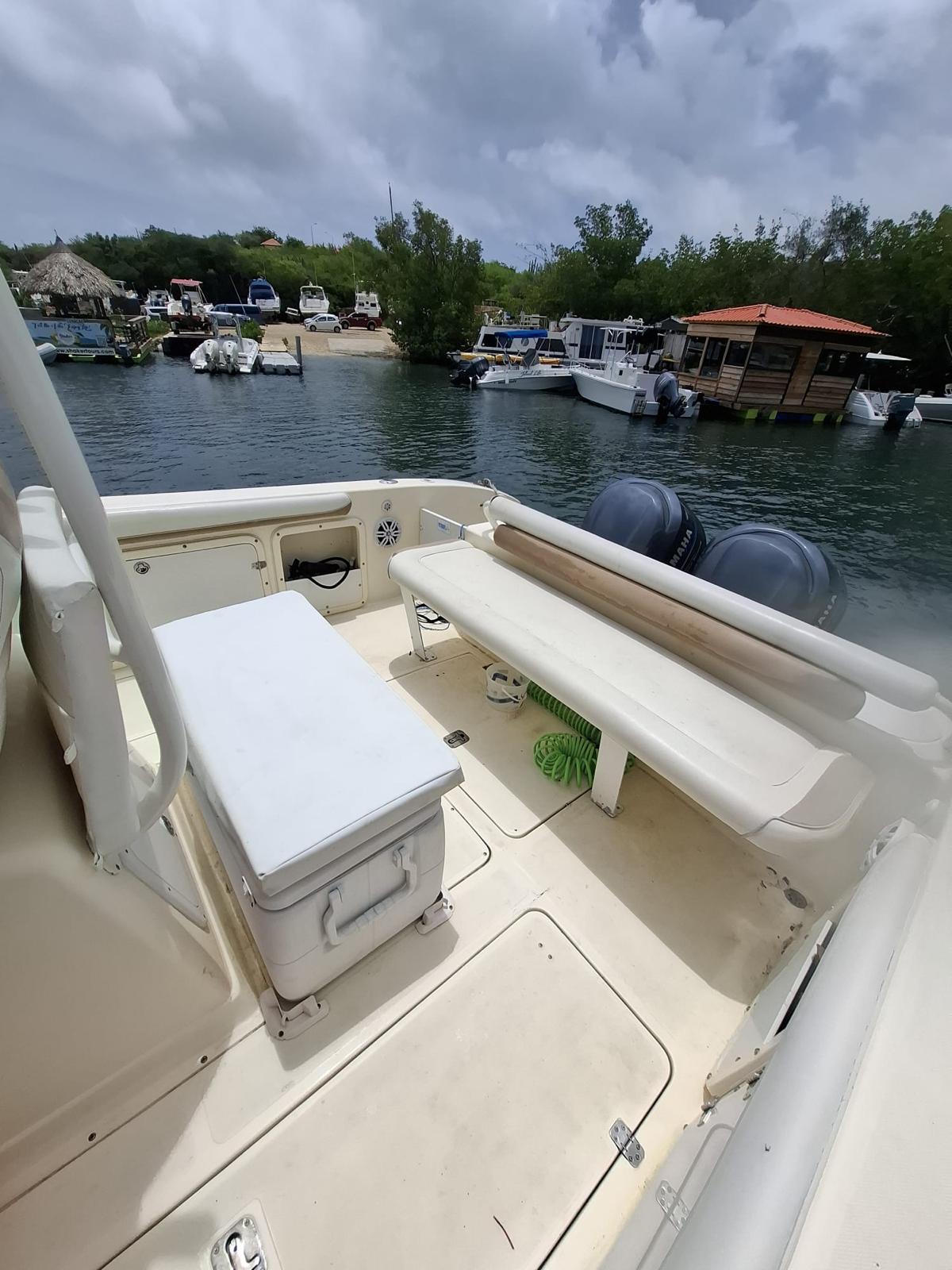 6 hours deep sea private 33ft fishing boat