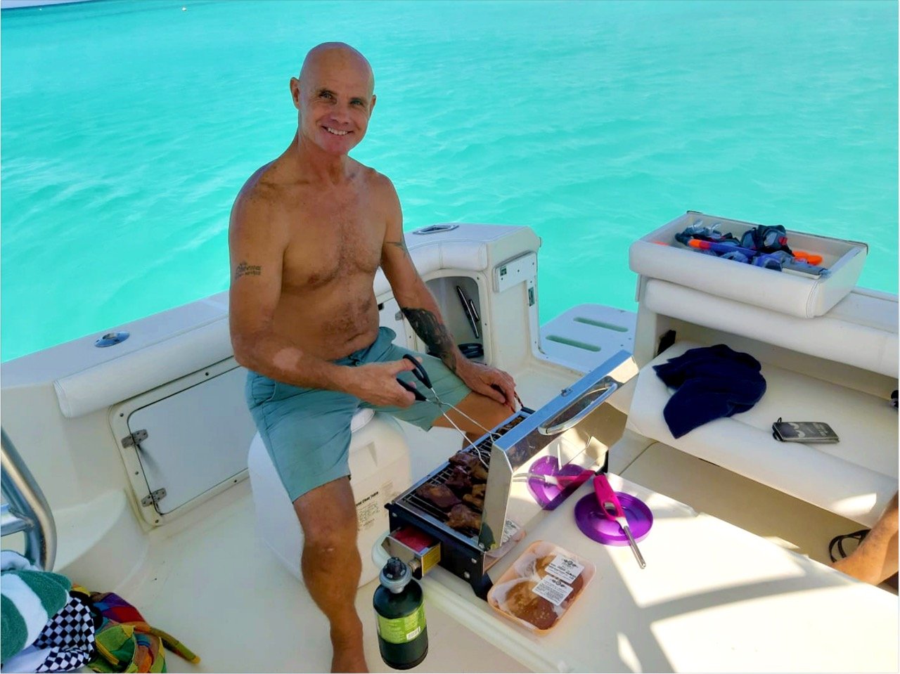 Klein Curacao with a 36’ sportfisher