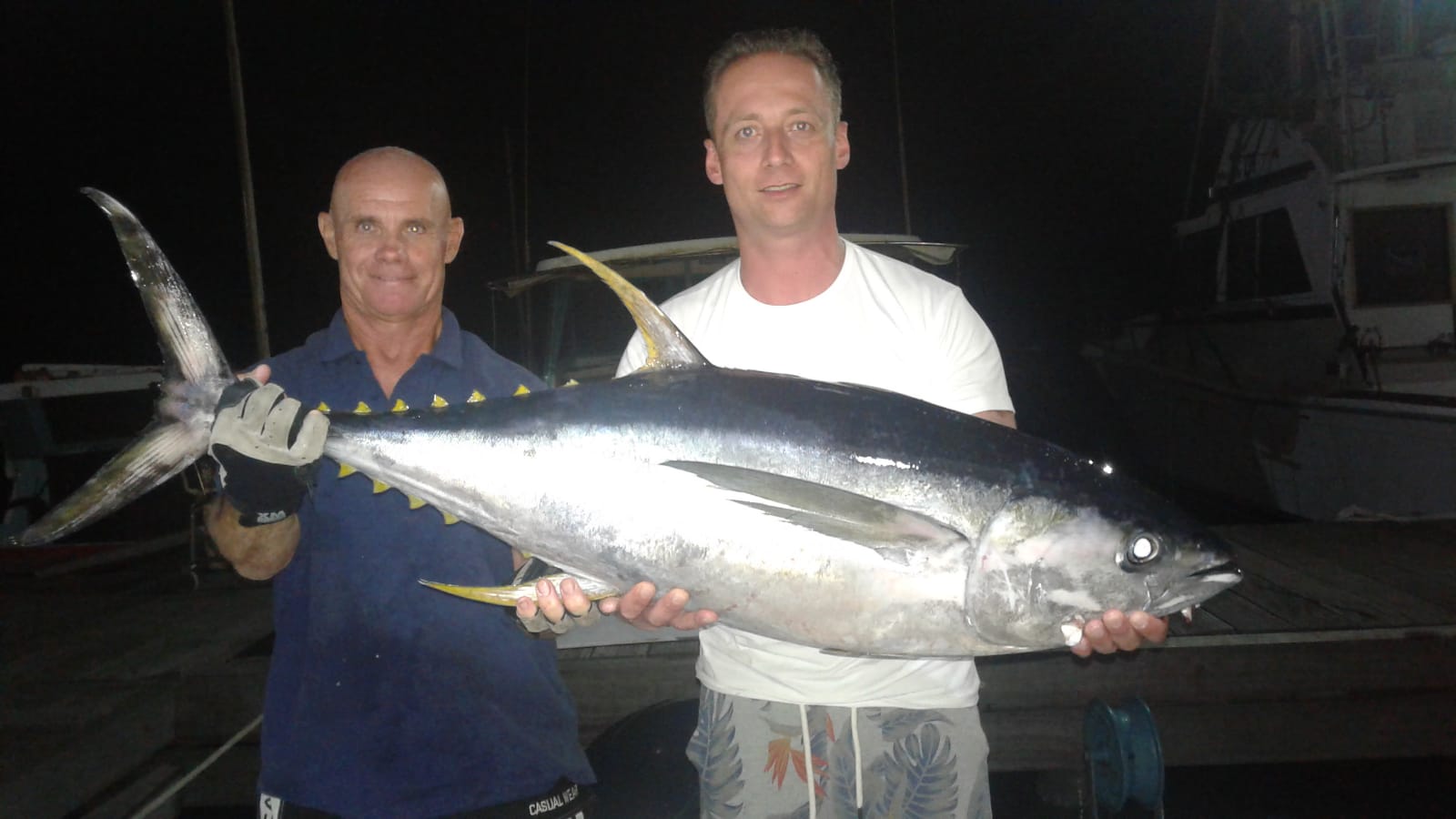 4 hours Offshore fishing tour