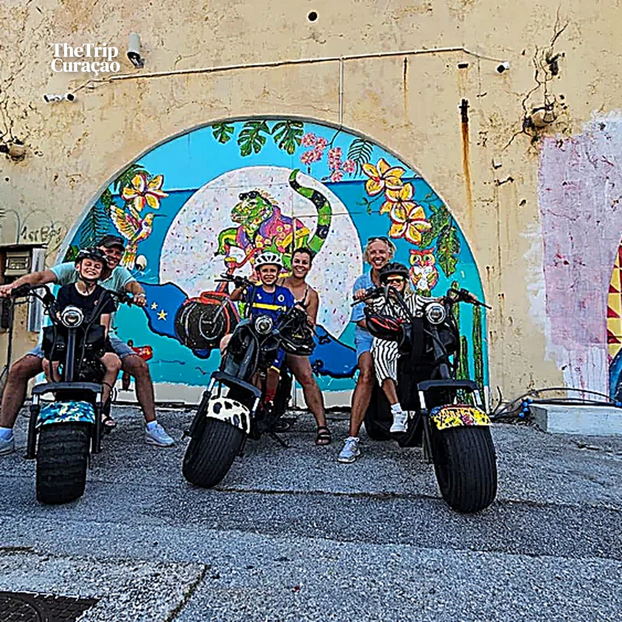 City E-bike Ride Curaçao combo tour