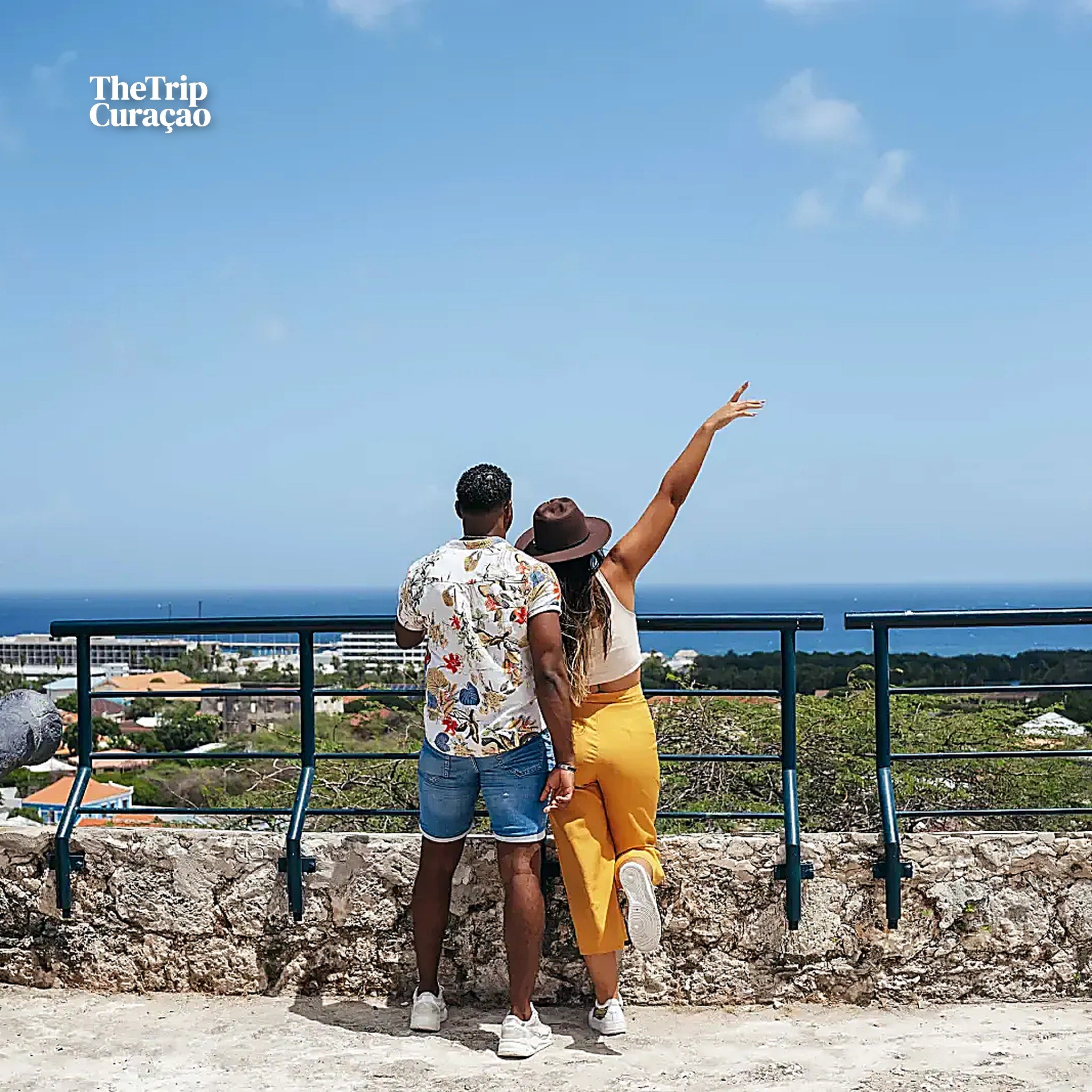 Discover Willemstad & local Lunch (half day)