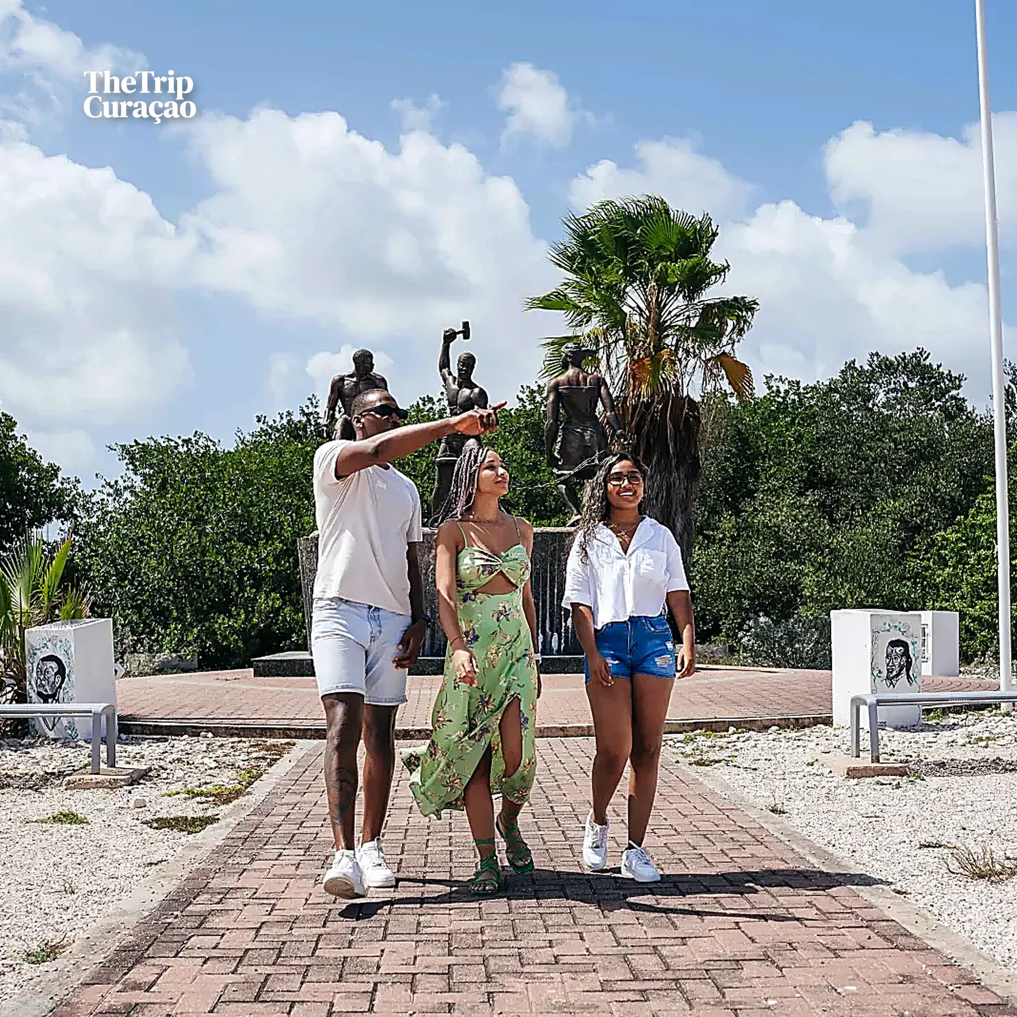 Discover Willemstad & local Lunch (half day)