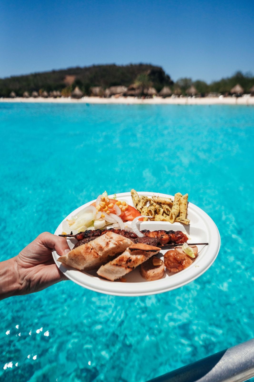 West Coast: Beaches, BBQ & Blue Room