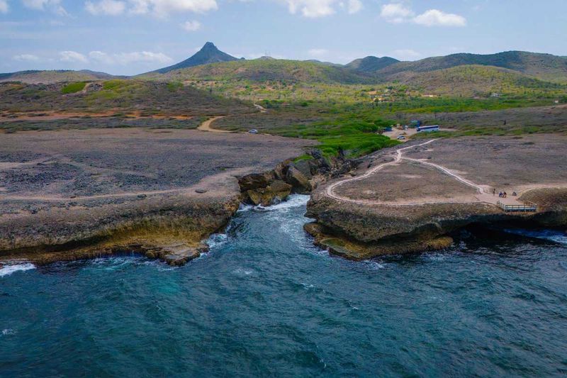 Curaçao Island Tour – Full-Day Highlights, Beach & Nature Experience